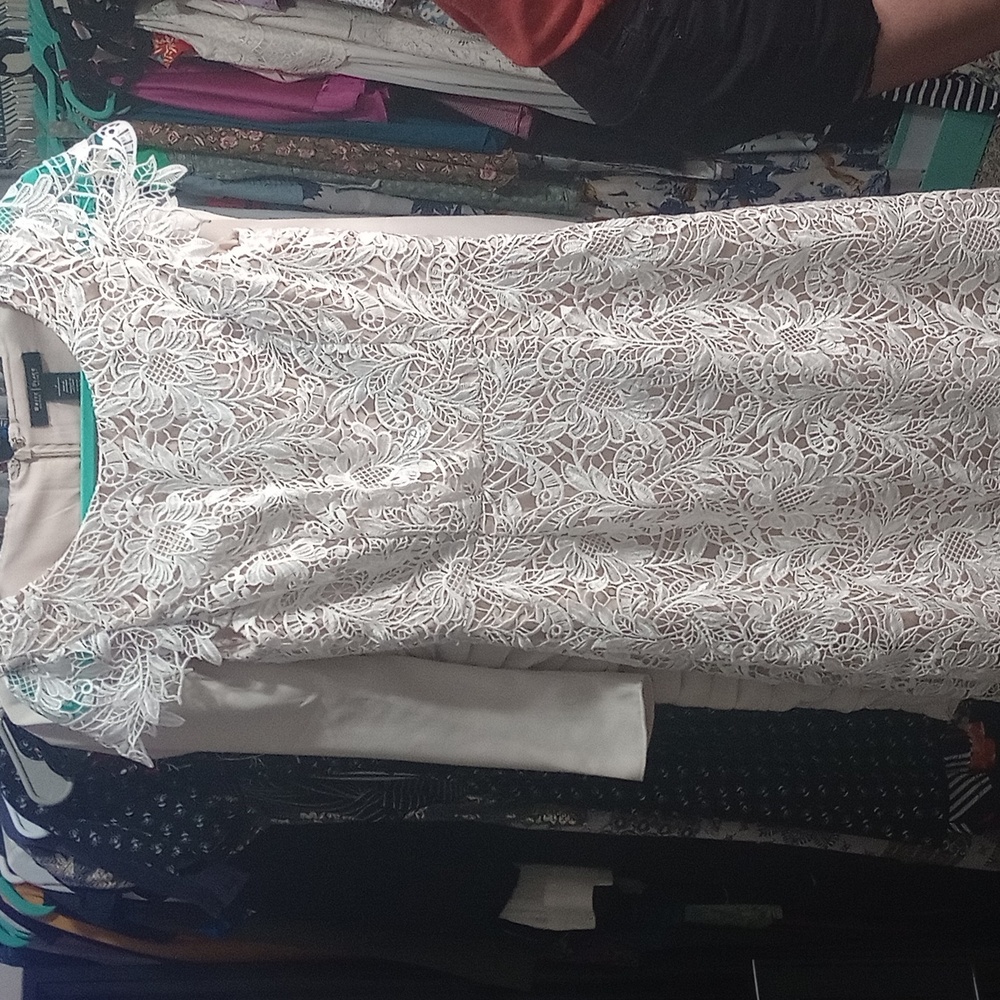 White House Black Market White floral short sleeve dress US 2